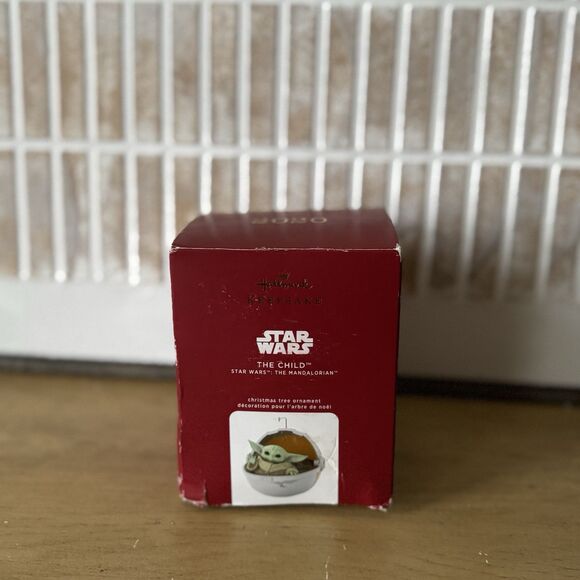 Hallmark Keepsake Ornament 2020 The Child Star Wars the Mandalorian Movie - Picture 2 of 9